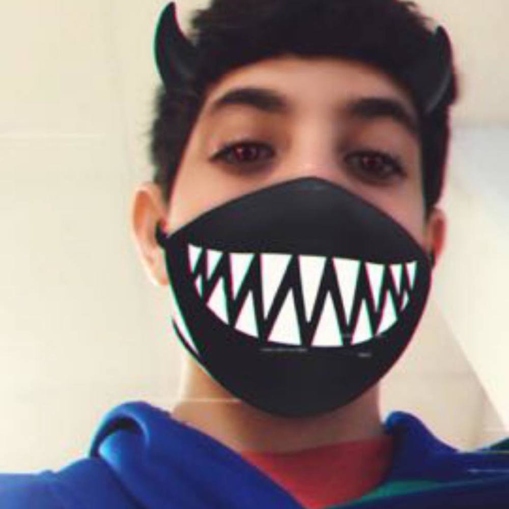Meet your Posher, Yazan